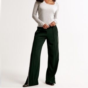 NEW W/Tags Abercrombie & Fitch Pull-On Track Pants Wide Leg Dark Green XXS
